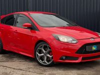 Used Ford Focus ST 250 HP (183 kW) 2014 Red Hatchback