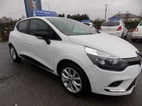Used Renault Clio IV Play 2017 White Hatchback