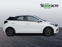 Used Hyundai i20 SE 84 HP (61 kW) 2020 White Hatchback