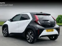 Używany Toyota Aygo X 72 KM (52 kW) 2023 Biały SUV
