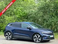 Używany Renault Megane E-Tech Techno 161 kW (220 KM) 2023 Niebieski Hatchback