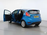 Używany Ford Fiesta Titanium 2016 Niebieski Hatchback
