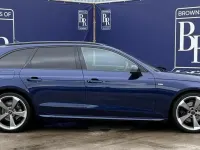 Używany Audi A4 Black Edition 150 KM (110 kW) 2021 Niebieski Kombi