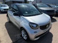 Used Smart ForFour Passion 71 HP (52 kW) 2016 Silver Hatchback