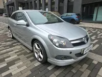 Używany Vauxhall Astra SRi 150 KM (110 kW) 2010 Srebrny Hatchback