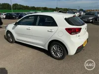 Used Kia Rio 98 HP (72 kW) 2019 White Hatchback