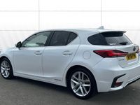 Used Lexus CT200h 136 HP (100 kW) 2018 White Hatchback
