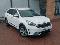 Used Kia Niro 2017 White SUV