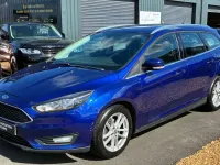 Usado Ford Focus Zetec 115 CV (84 kW) 2015 Azul Familiar