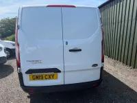 Used Ford Transit Custom 105 HP (77 kW) 2019 White Van