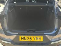 Begagnad Renault Symbioz Techno 143 HK (105 kW) 2025 Grå SUV