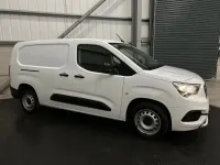 Gebraucht Vauxhall Combo Edition 100 PS (73 kW) 2021 Weiß Van / Kleinbus