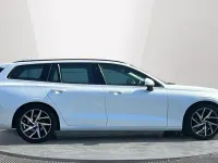Used Volvo V60 Momentum 190 HP (139 kW) 2020 White Estate