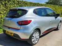 Used Renault Clio Dynamique 90 HP (66 kW) 2014 Silver Hatchback