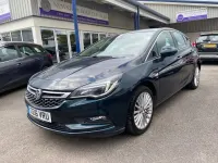 Used Vauxhall Astra Elite 105 HP (77 kW) 2016 Green Hatchback