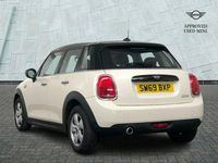 Used Mini Cooper Classic 136 HP (100 kW) 2019 White Hatchback