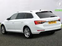 Usado Skoda Superb SE L 150 CV (110 kW) 2022 Blanco Familiar