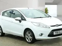Used Ford Fiesta Zetec 2011 White Hatchback
