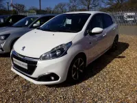 Used Peugeot 208 S 82 HP (60 kW) 2019 White Hatchback