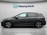 Usado VW Golf VIII R-line 150 CV (110 kW) 2023 Gris Utilitario