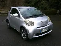 Used Toyota iQ 68 HP (50 kW) 2009 Silver Hatchback