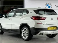 Begagnad BMW X2 Sport Line 189 HK (139 kW) 2020 Vit SUV