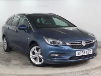 Used Vauxhall Astra SRi 105 HP (77 kW) 2016 Blue Estate