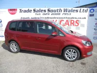 Begagnad VW Touran SE 105 HK (77 kW) 2014 Röd Minibuss