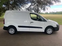 Used Peugeot Partner 2017 White