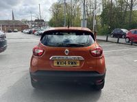 Used Renault Captur Dynamique 90 HP (66 kW) 2014 Orange SUV