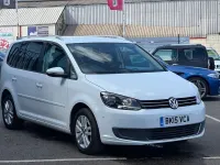 Begagnad VW Touran SE 2015 Vit Minibuss