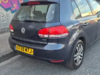 Usado VW Golf VI SE 105 HP (77 kW) 2009 Azul Citadino