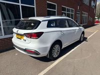 Used MG MG5 EV Exclusive 114 kW (156 HP) 2021 White Estate