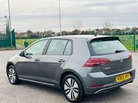 Usado VW e-Golf 99 kW (135 HP) 2019 Cinzento Citadino