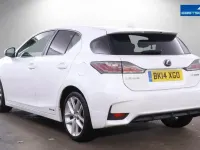 Used Lexus CT200h 136 HP (100 kW) 2014 White Hatchback
