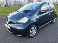 Begagnad Toyota Aygo 68 HK (50 kW) 2011 Grön Halvkombi