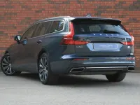 Usado Volvo V60 Inscription 2021 Azul Familiar