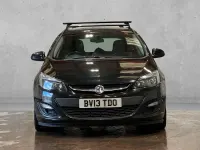 Used Vauxhall Astra 95 HP (69 kW) 2013 Black Estate