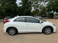 Used Honda Civic EX 2013 White Hatchback