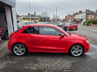 Begagnad Audi A1 S-Line 2011 Röd Halvkombi