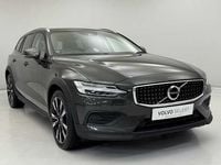 Used Volvo V60 CC 247 HP (181 kW) 2022 Estate