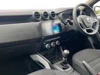 Used Dacia Duster Prestige 90 HP (66 kW) 2022 White SUV