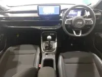 Used Jeep Avenger Summit 100 HP (73 kW) 2025 Yellow SUV