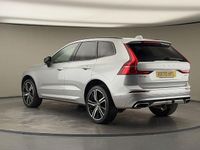 Usado Volvo XC60 R-Design Pro 235 HP (172 kW) 2020 Prateado SUV