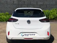 Begagnad Vauxhall Corsa-e 98 kW (134 HK) 2022 Vit Halvkombi