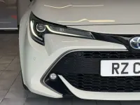 Used Toyota Corolla 184 HP (135 kW) 2020 White/black Hatchback