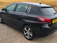 Used Peugeot 308 Allure 2018 Metallic black Hatchback