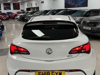 Used Vauxhall Astra GTC Edition 140 HP (102 kW) 2018 White Hatchback