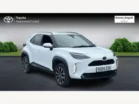 Used Toyota Yaris Hybrid Design 2025 White Hatchback