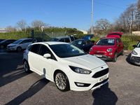 Used Ford Focus Zetec 125 HP (91 kW) 2015 White Hatchback